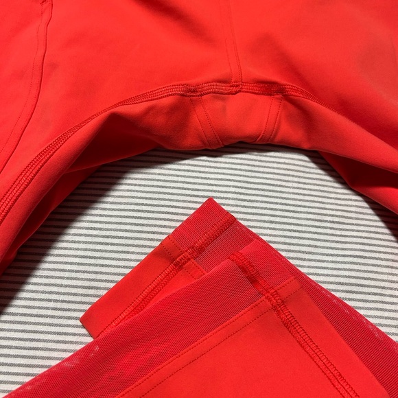 Lululemon Athletica Mastered Motion High-Rise Tights 28” - Size 6 - Picture 11 of 13